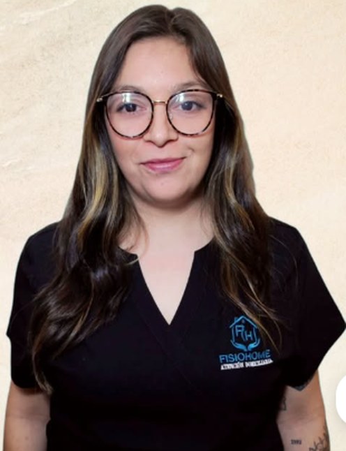 Cami Bañados, kinesióloga de FisioHome